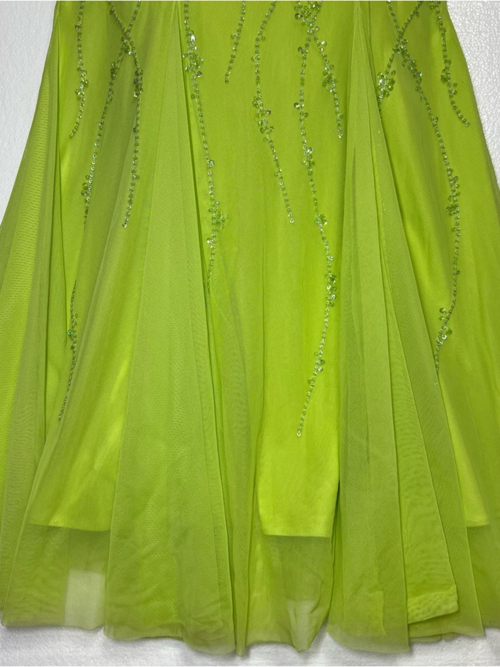 Cache Lime Green Beaded Formal Gown Mermaid Prom Dress Size S great condition - Picture 2 of 10